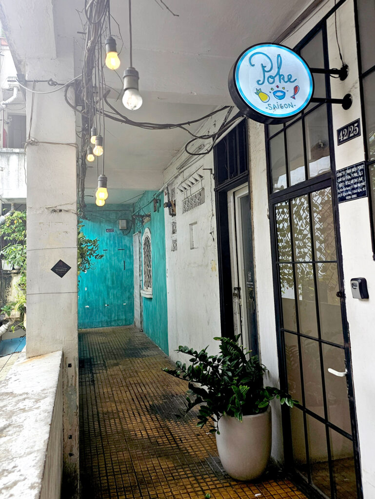 POKI Sigon ベトナムホーチミン　グエンフエ42番地